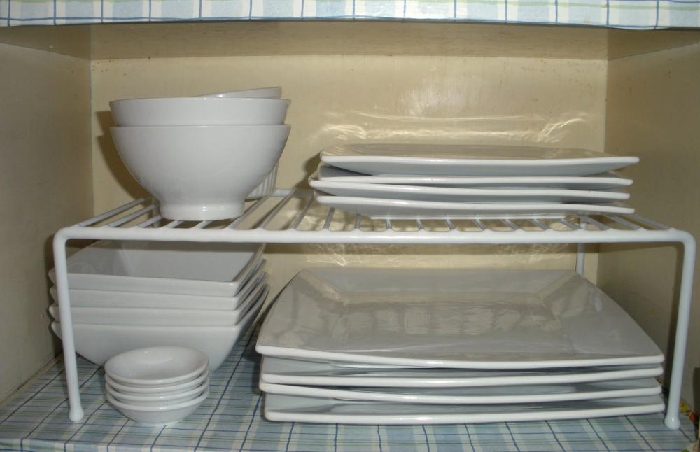 أصول تنظيم ألاواني و ألادوات داخل أرفف و أدراج المطبخ عالم حواء